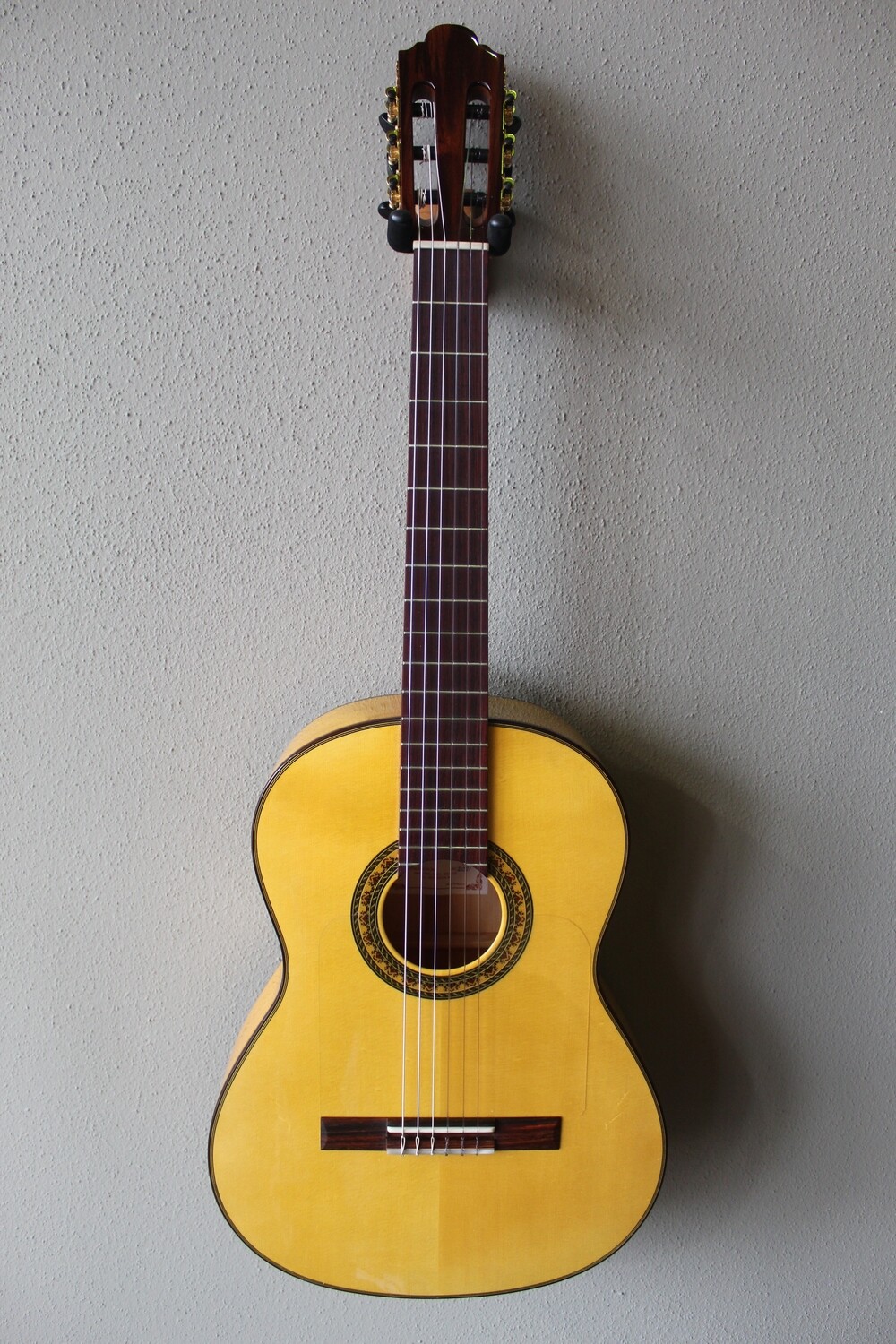 Marlon (Francisco) Navarro Flamenco Blanca Guitar - 640 Scale