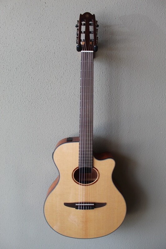 Yamaha NTX1 Acoustic/Electric Classical Guitar with Gig Bag - Natural
