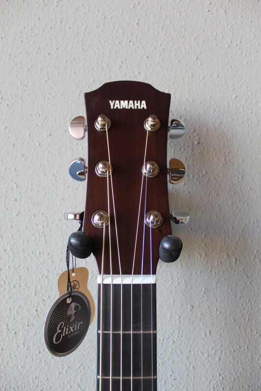 Yamaha A3R ARE Dreadnought Cutaway Acoustic/Electric Guitar - Vintage Natural