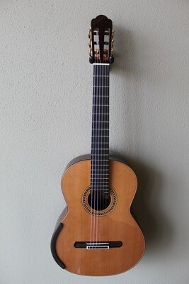 Yulong Guo Chamber Concert Classical Guitar with Cedar Double Top