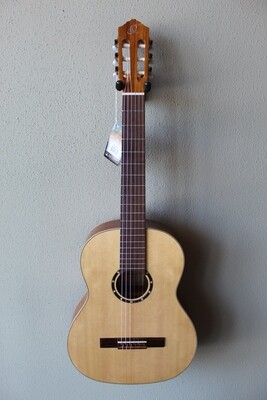 Ortega R121G Full Size Nylon String Classical Guitar with Deluxe Gig Bag