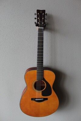 Yamaha Red Label FSX5 Steel String Acoustic/Electric Guitar with Hard Case