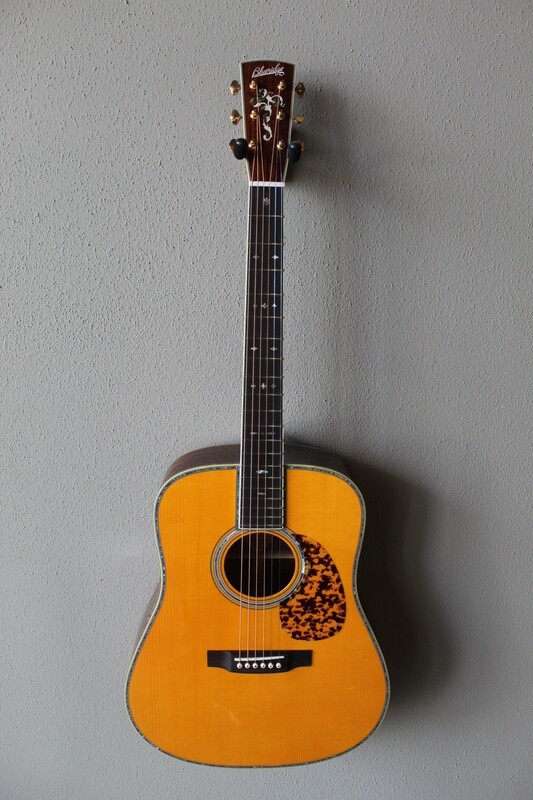 Blueridge BR-280 Prewar Series Dreadnought Acoustic Guitar with Deluxe Soft Case