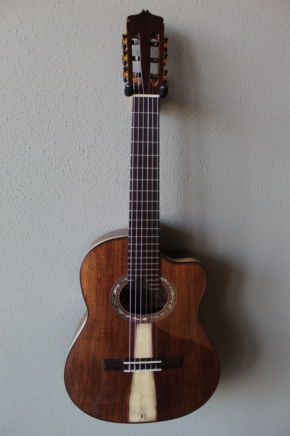 Francisco Navarro Tesoro Model Acoustic/Electric Requinto Guitar