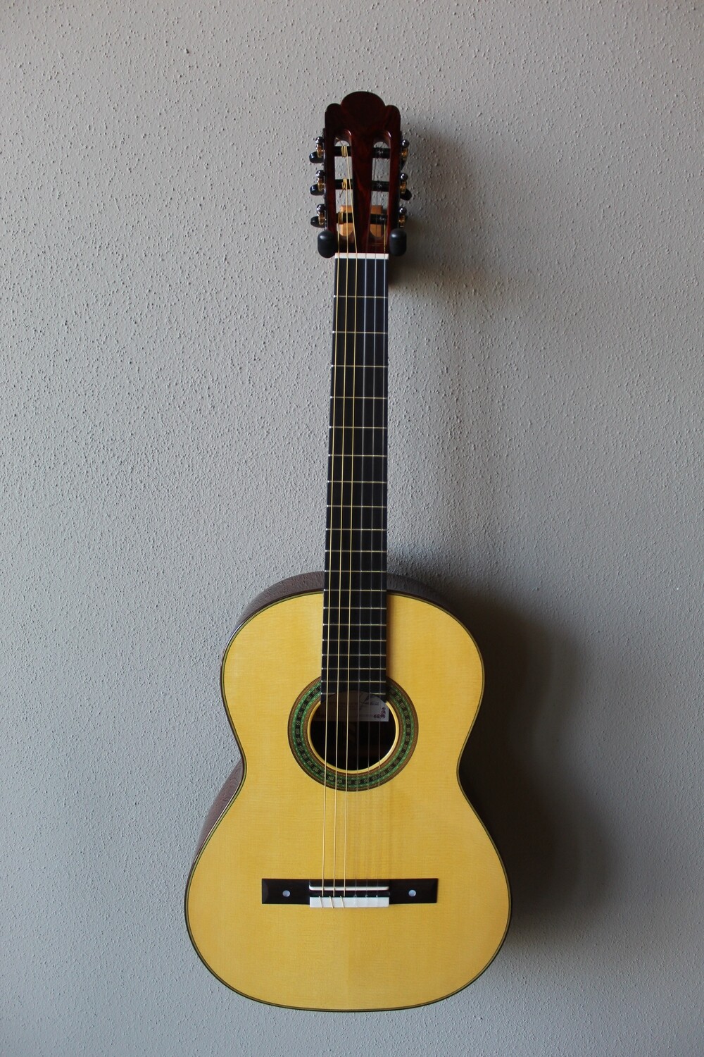 Francisco Navarro Hauser Model Grand Concert Classical Guitar Francisco Navarro Hauser Model Grand Concert Classical Guitar