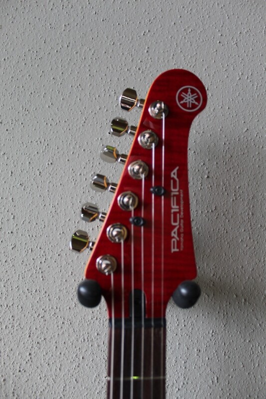 Yamaha PAC612VIIFMX Pacifica Electric Guitar - Fired Red