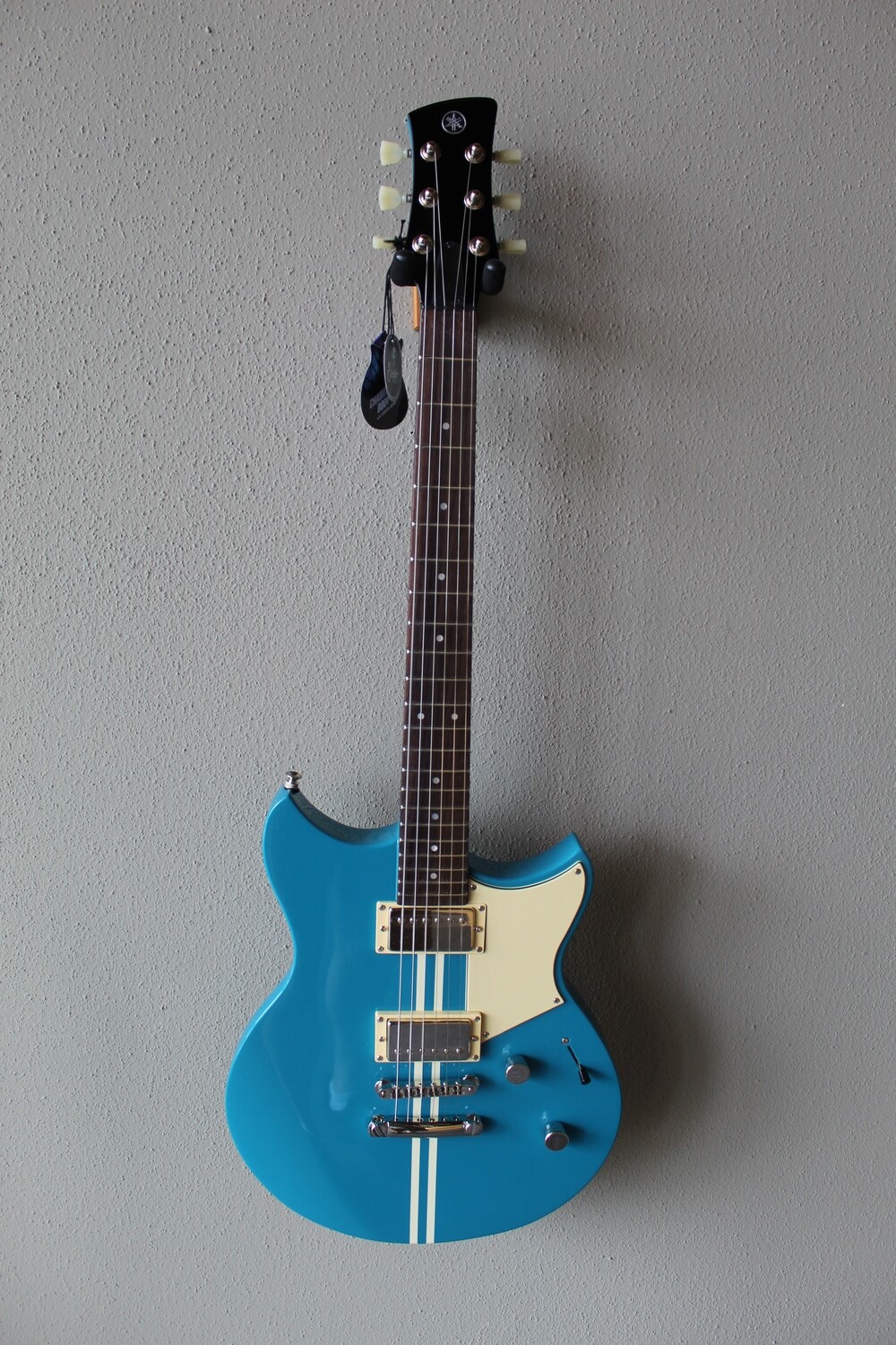Yamaha Revstar Element RSE20 Electric Guitar with Gig Bag - Swift Blue