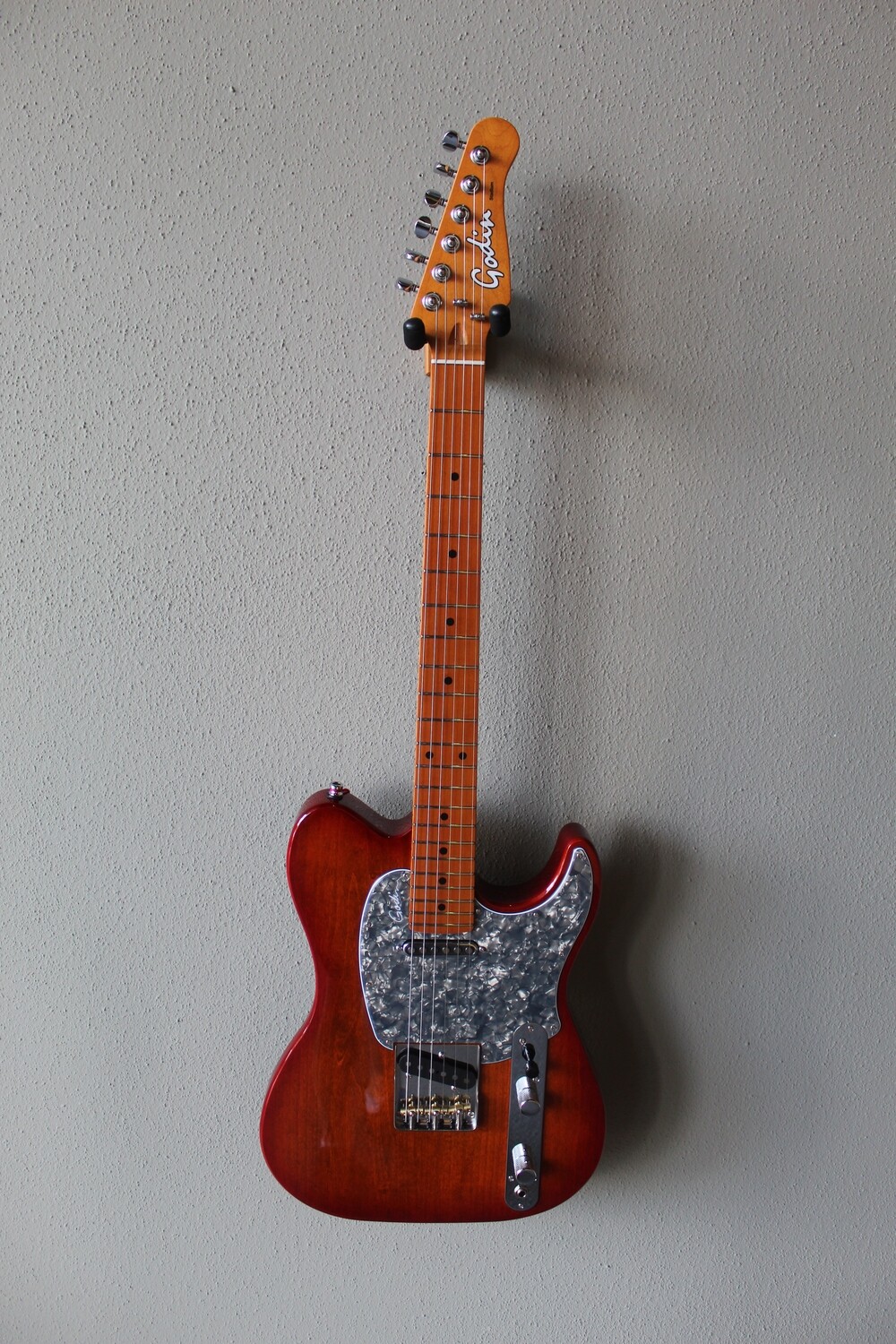 Godin Stadium Pro Electric Guitar - Sunset Burst Godin Stadium Pro Electric Guitar - Sunset Burst