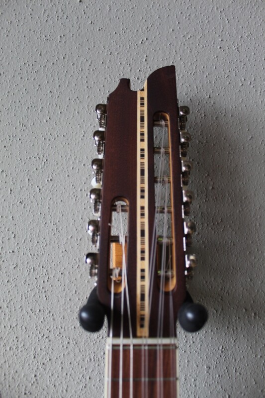 Villela V8VA Soprano Guitar - Charango Size - With Strap - Blue