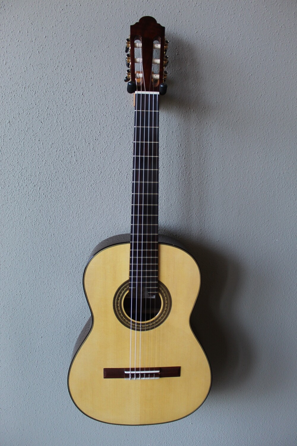 Marlon Francisco Navarro Spruce Top Classical Guitar 630 Scale