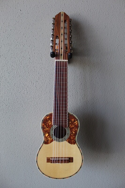 Villela V8VA Soprano Guitar - Charango Size - With Strap - Gold