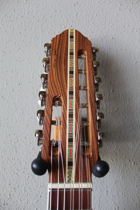Villela V8VA Soprano Guitar - Charango Size - With Strap - Gold
