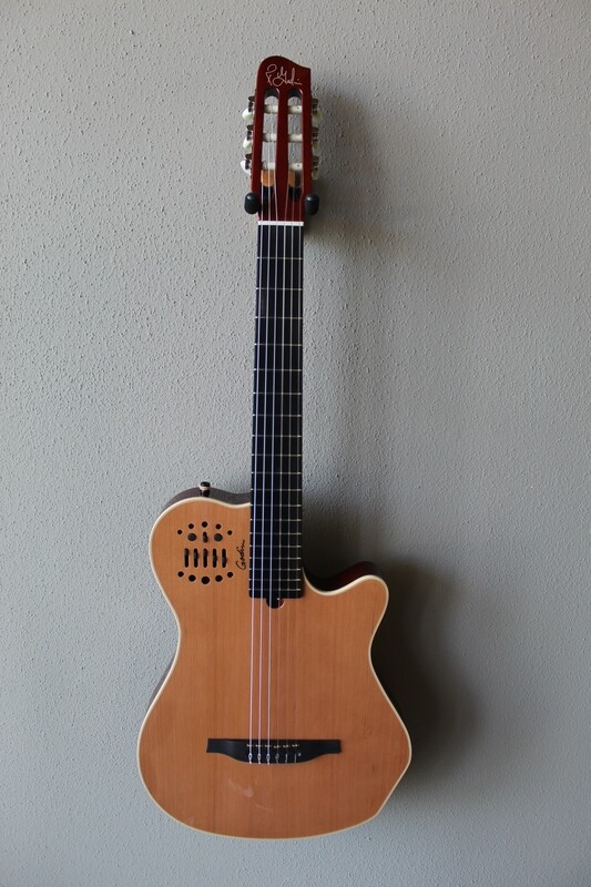Acoustic/Electric Guitars | Memorial Music Acoustic/Electric Guitars | Memorial Music
