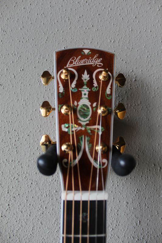 Blueridge BR-183 Historic Series 000 Acoustic Guitar with Deluxe Soft Case