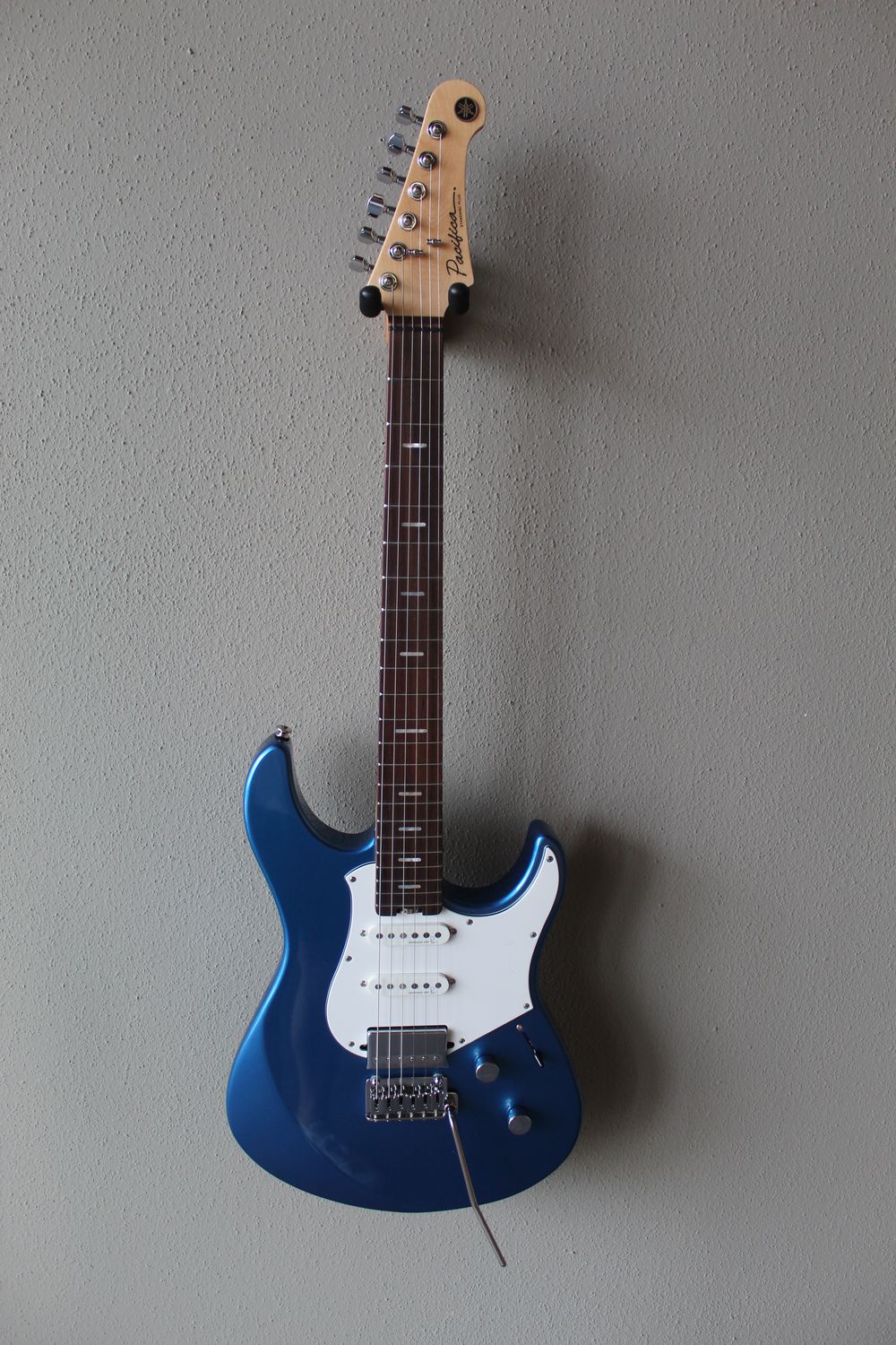 Yamaha PACS+12 Pacifica Standard Plus Electric Guitar - Sparkle Blue