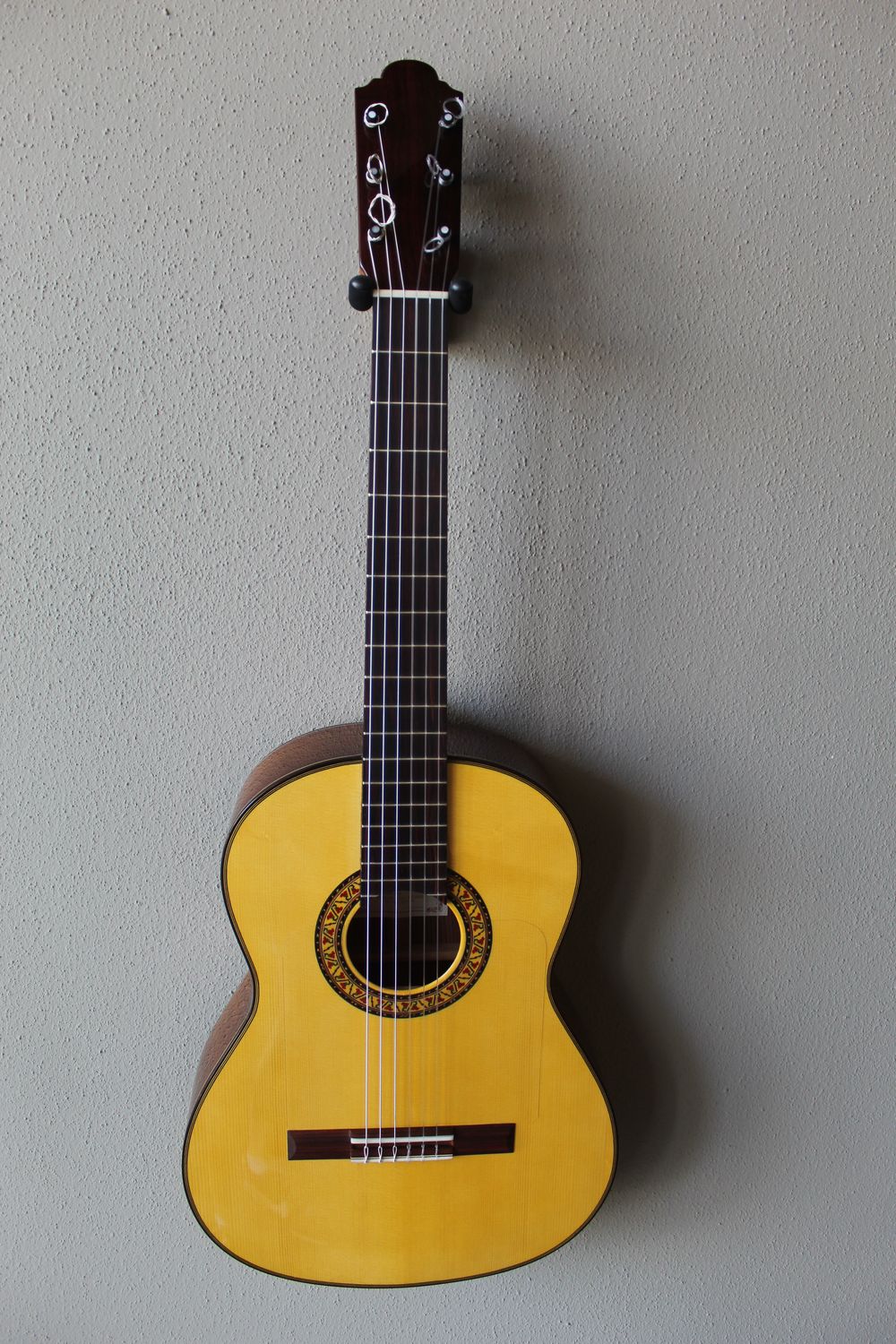 Marlon (Francisco) Navarro Flamenco Negra Guitar with Friction Pegs - 640 Scale