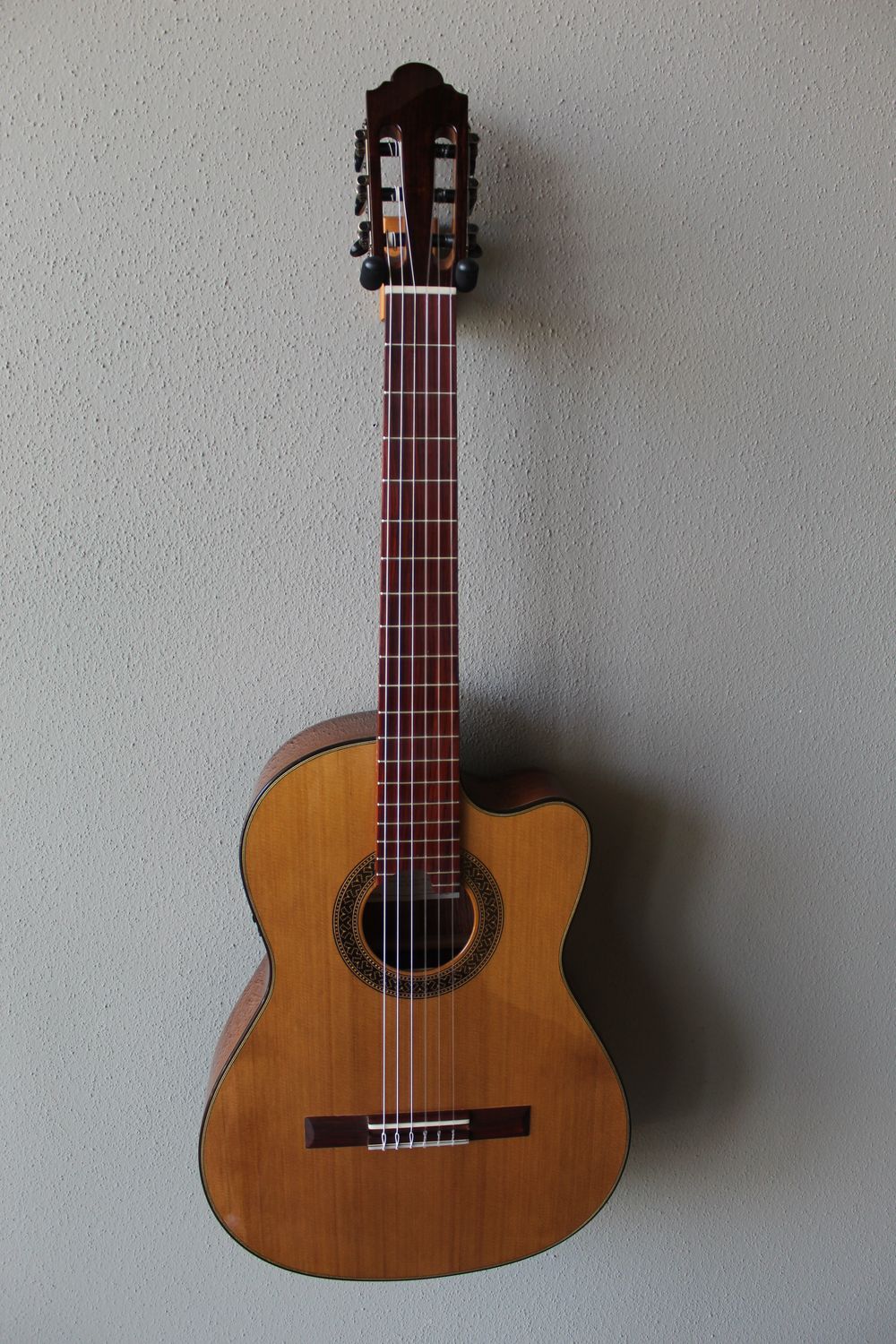 Marlon (Francisco) Navarro Acoustic/Electric Cedar Top Classical Guitar with Cutaway - 640 Scale