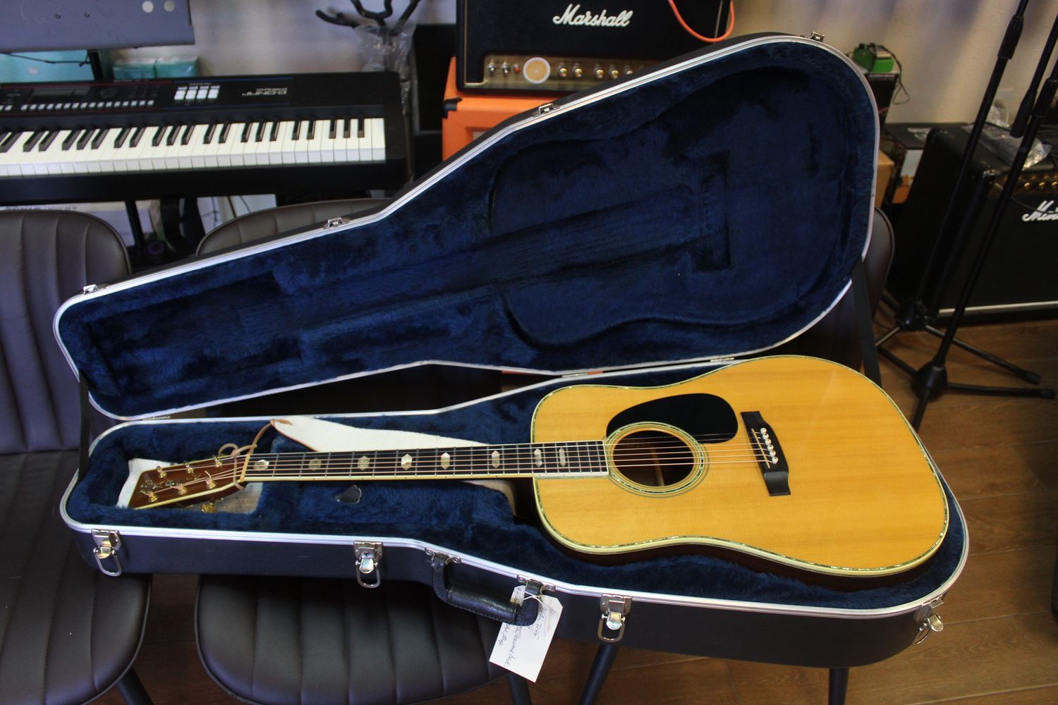 Used 1980 Martin D-45 Acoustic Guitar - Excellent Condition, image size:1500x1000