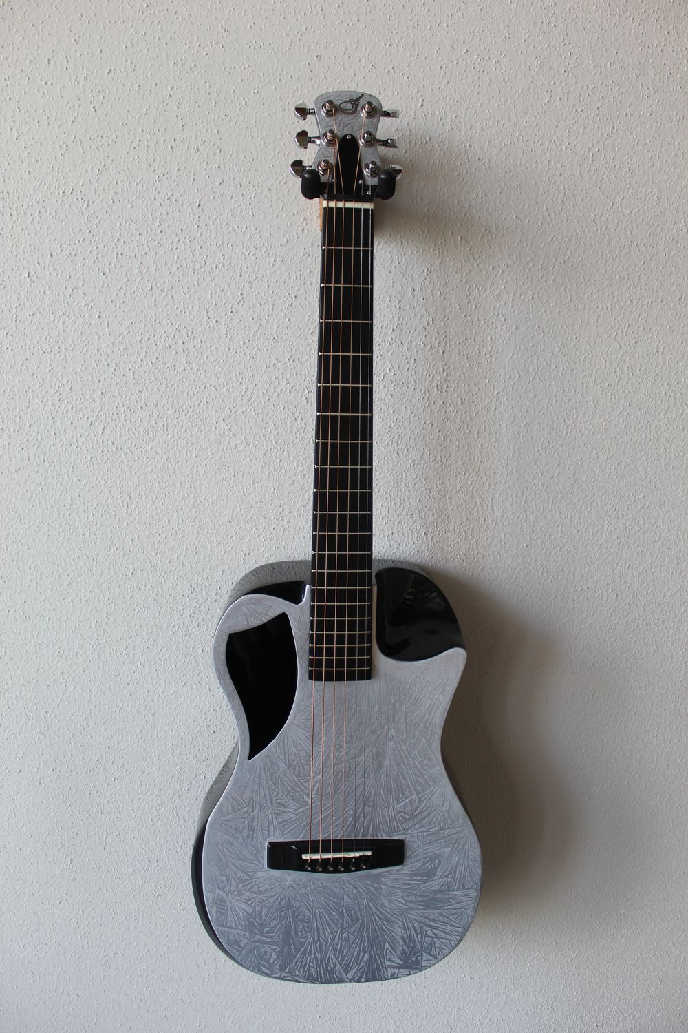 Journey OF660W1 Overhead Carbon Fiber Acoustic/Electric Travel Guitar - Carbon Pearl Journey OF660W1 Overhead Carbon Fiber Acoustic/Electric Travel Guitar - Carbon Pearl