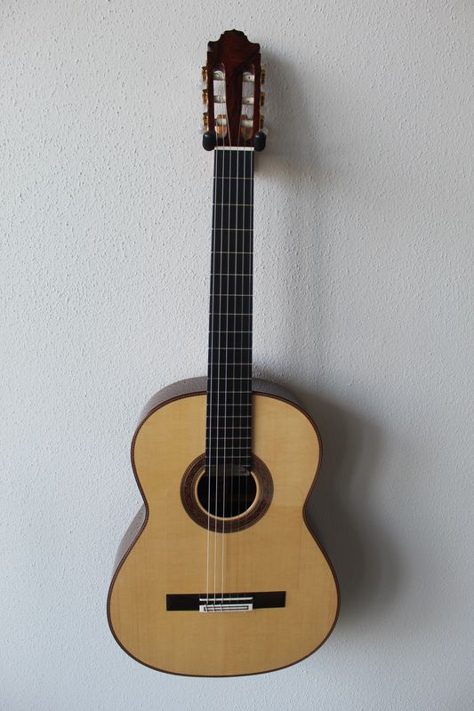 Francisco Navarro Reyes Model Special Grand Concert Flamenco Negra Guitar - Rare CSA Wood