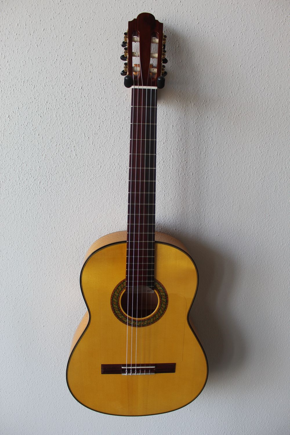 Marlon (Francisco) Navarro Flamenco Blanca Guitar Marlon (Francisco) Navarro Flamenco Blanca Guitar