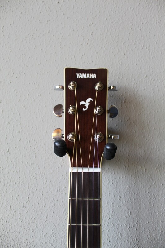 Yamaha FGX830C Dreadnought Acoustic/Electric Guitar with Gig Bag - Natural