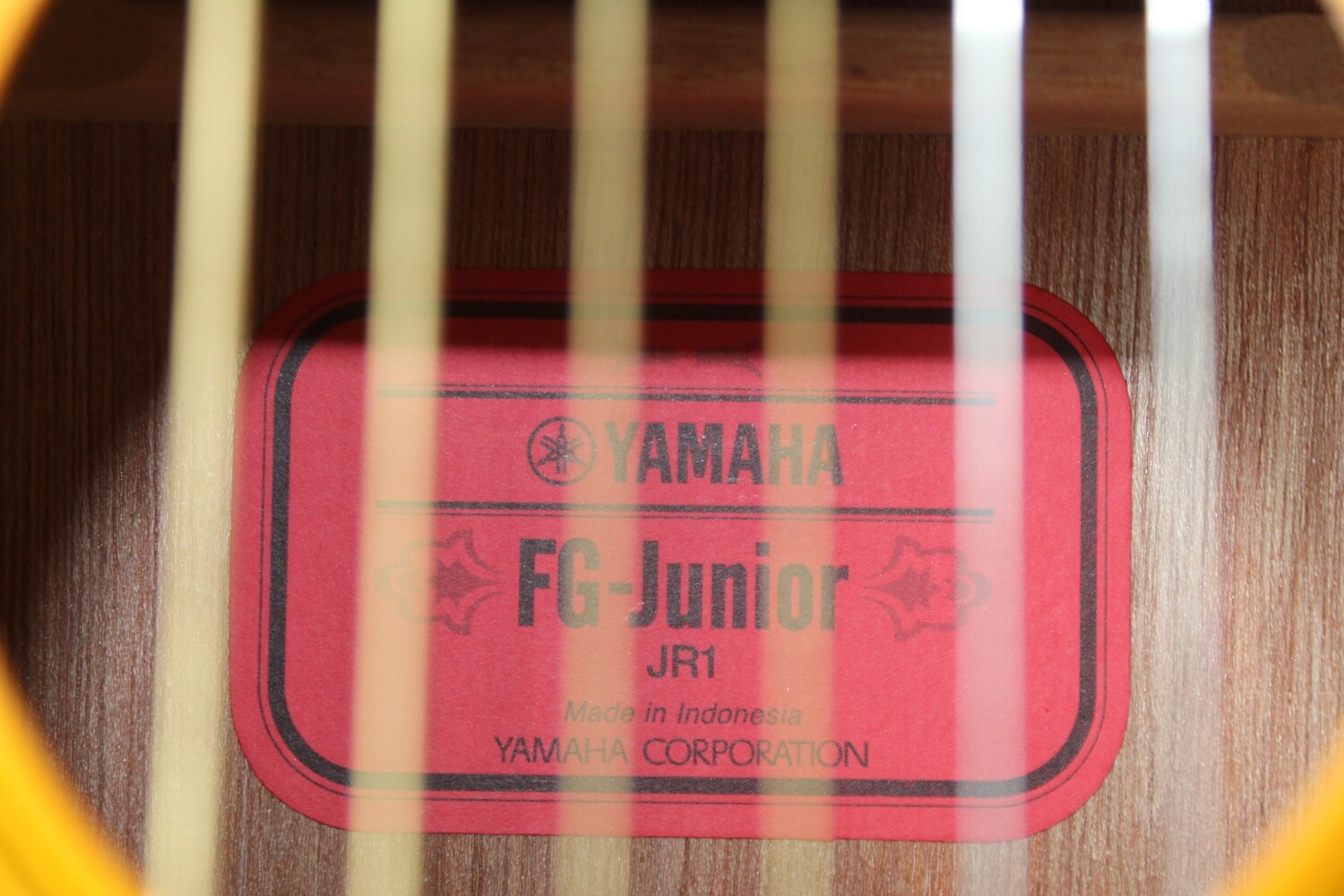 Yamaha FG-Junior JR1 3/4 Size Steel String Acoustic Guitar with