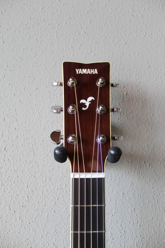 Yamaha FS830 Concert Steel String Acoustic Guitar with Gig Bag - Natural