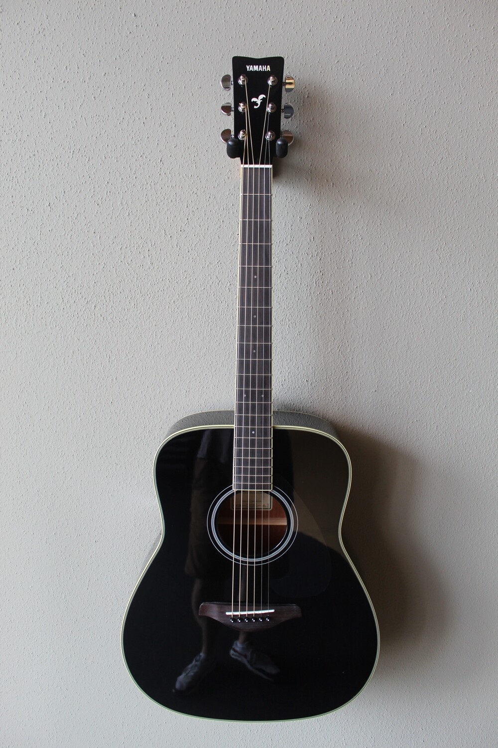 Yamaha FG-TA TransAcoustic Dreadnought Acoustic Guitar with Gig Bag - Black