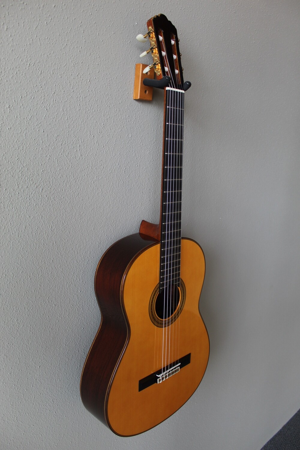 Yamaha GC42S Nylon String Classical Guitar - Made in Japan