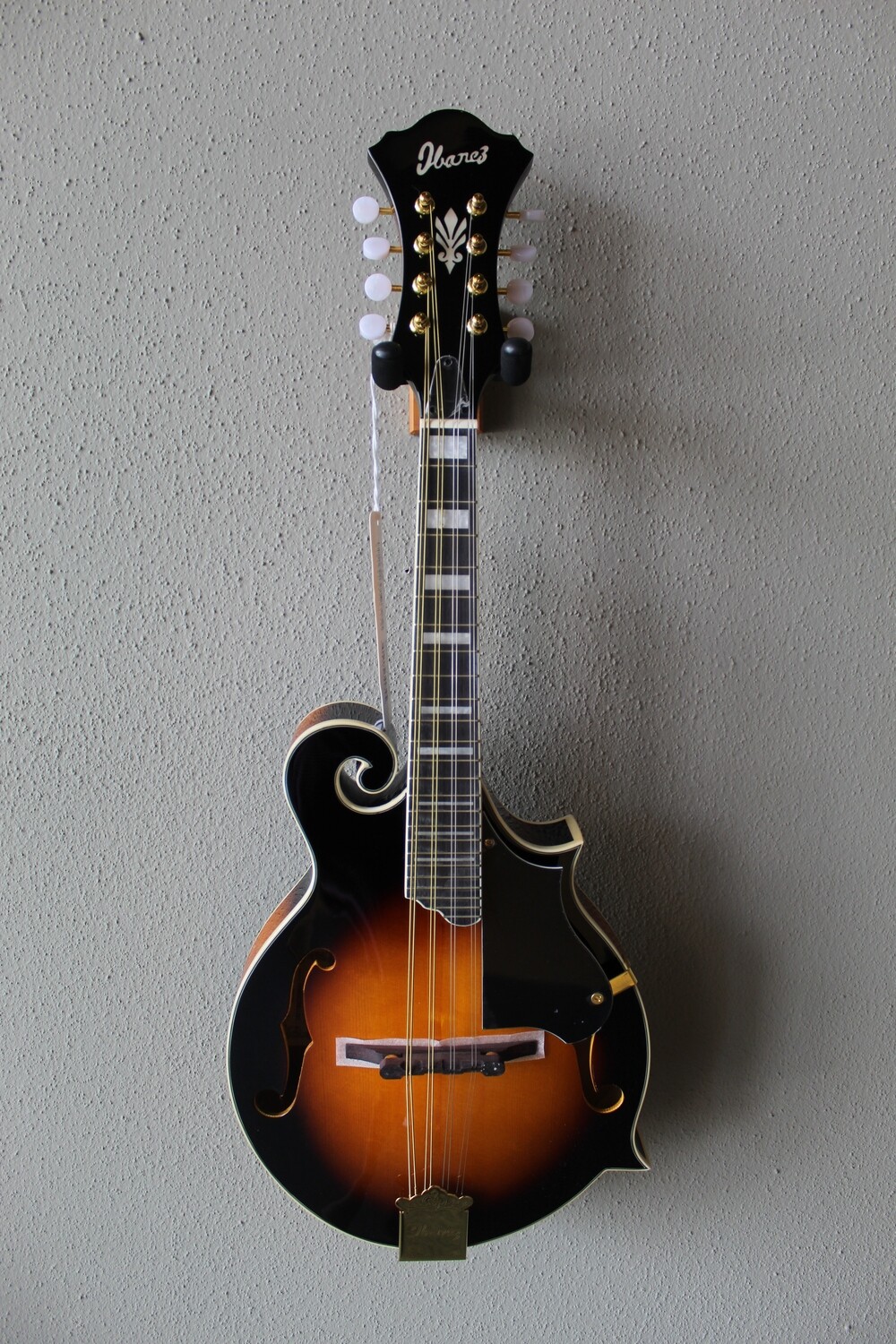 Ibanez M522S-BS F Style Mandolin - Brown Sunburst Ibanez M522S-BS F Style Mandolin - Brown Sunburst