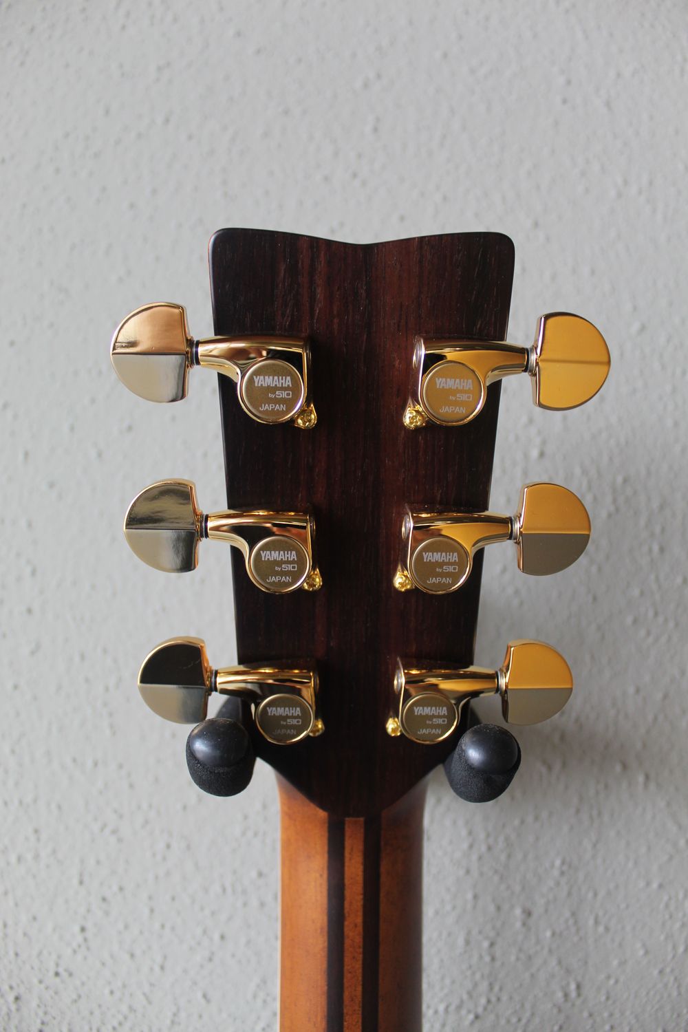 Yamaha LL56 Custom A.R.E. Original Jumbo Acoustic Guitar - Made in