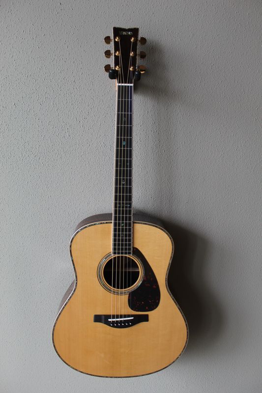 Yamaha LL56 Custom A.R.E. Original Jumbo Acoustic Guitar - Made in Japan