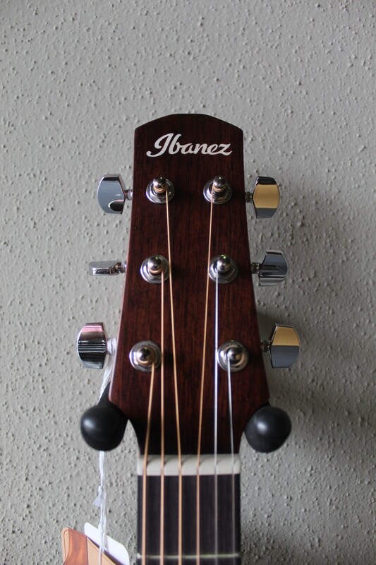 Ibanez AAM70CE Advanced Auditorium Acoustic/Electric Guitar - Cutaway
