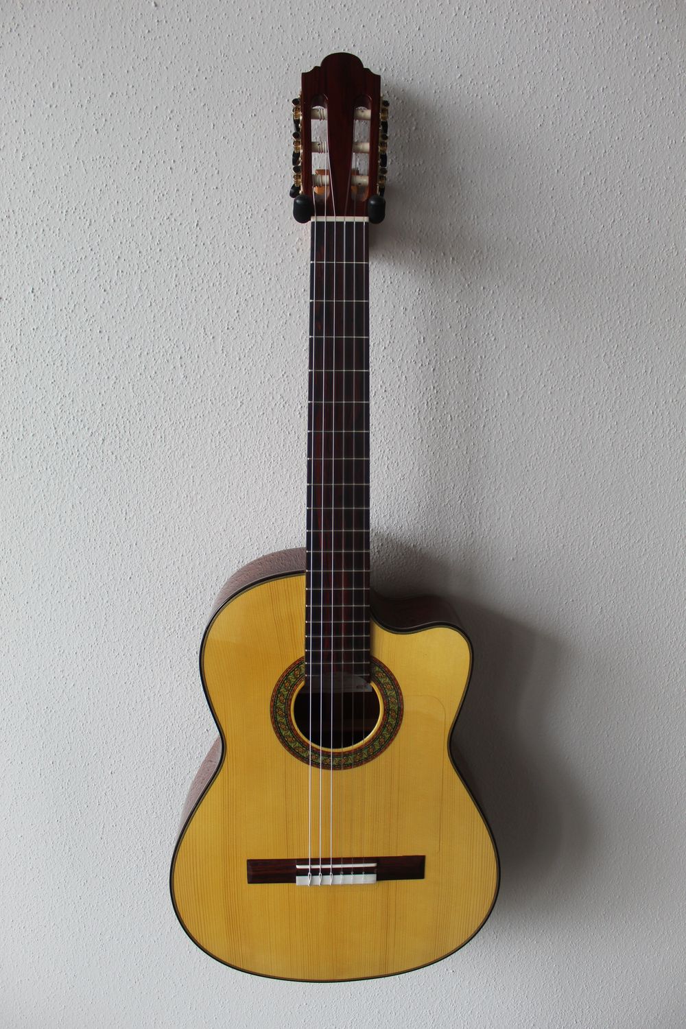 Marlon (Francisco) Navarro Acoustic/Electric Flamenco Negra Guitar with Cutaway