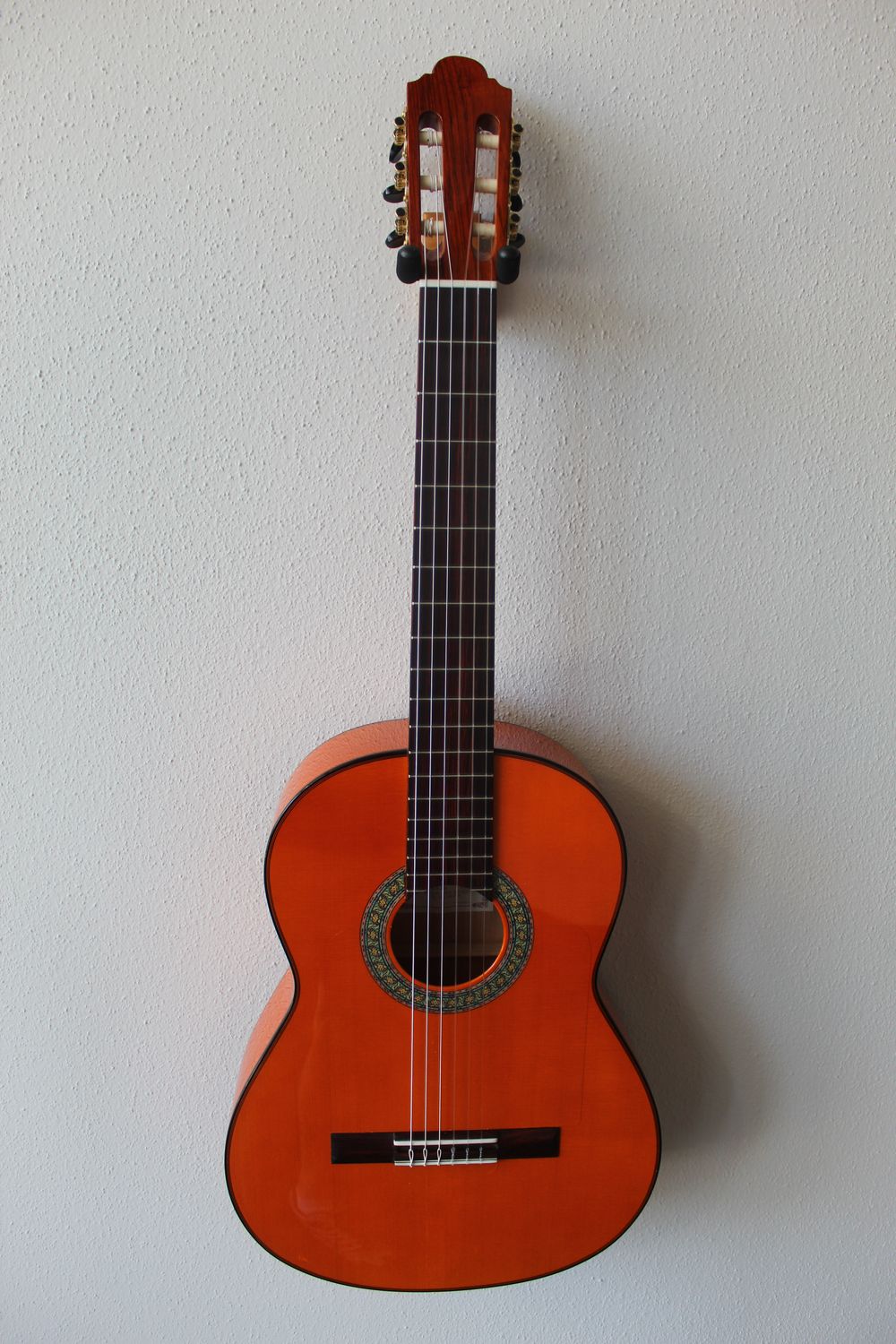 Marlon (Francisco) Navarro Flamenco Blanca Guitar - Red Stain