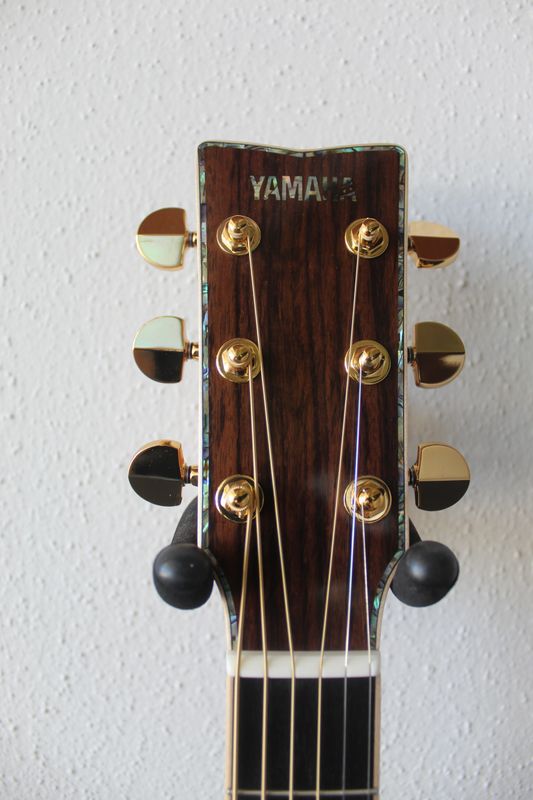 Yamaha LJ56 Custom ARE Jumbo Acoustic Guitar - Japan