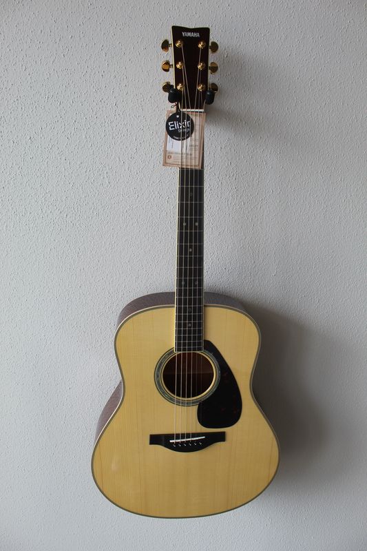 Yamaha LL16 Steel String Acoustic/Electric Guitar - Natural