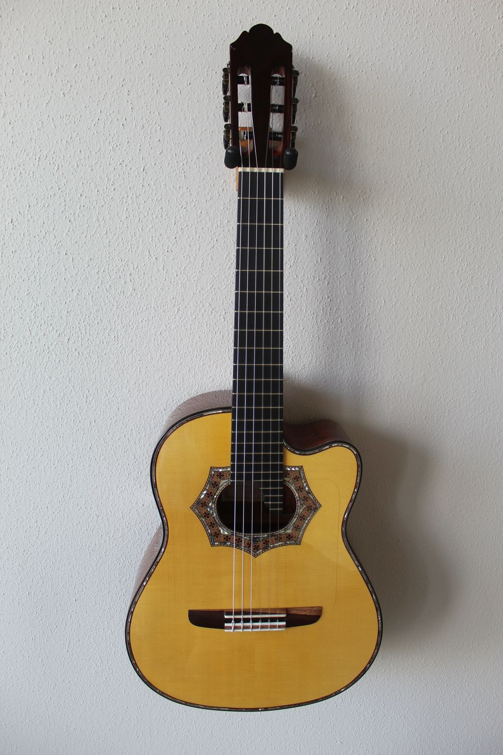 Marlon (Francisco) Navarro Concert Model Acoustic/Electric Requinto Guitar with Cutaway