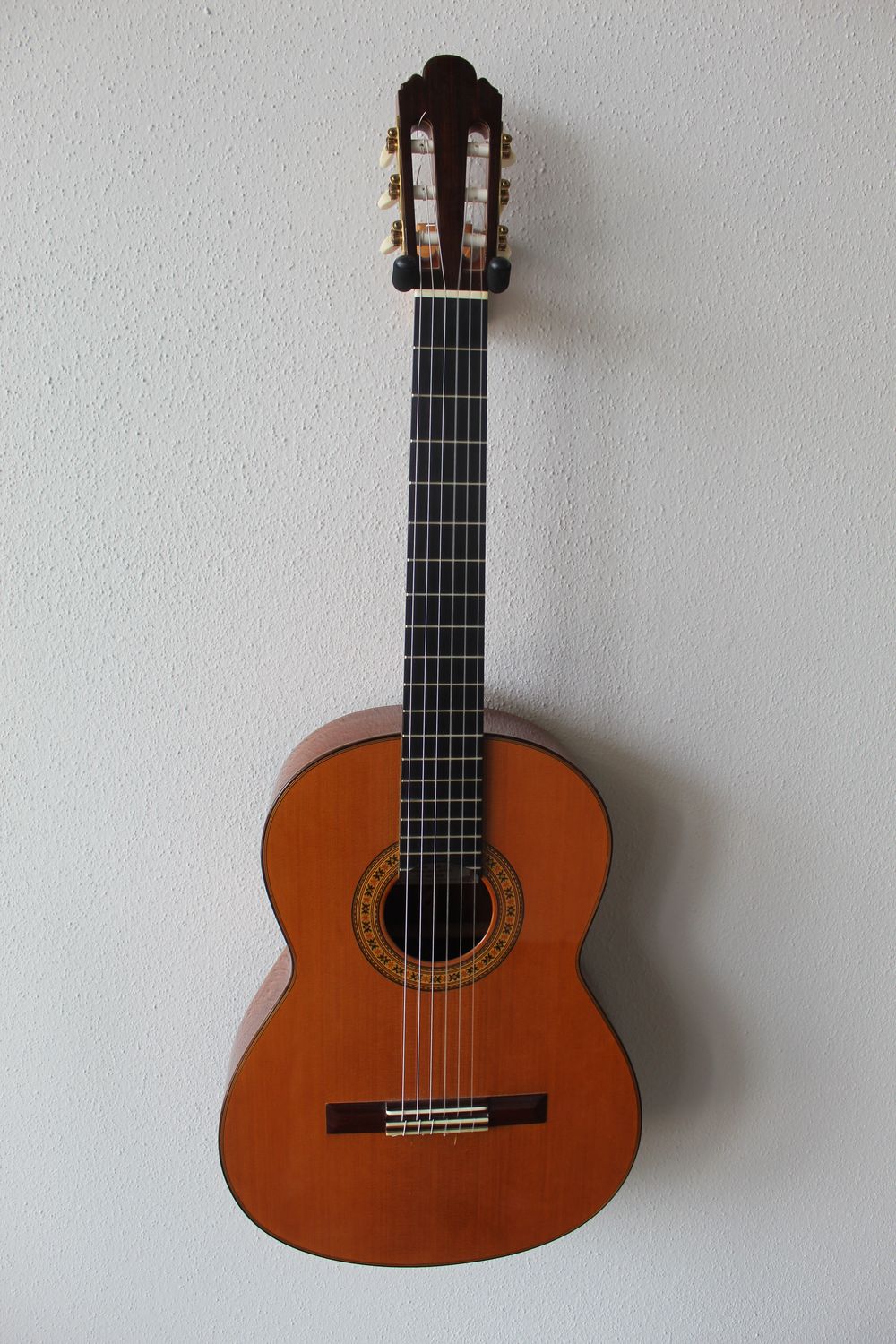 Used 2005 Francisco Navarro Concert Model Cedar Top Classical Guitar - 640 Scale