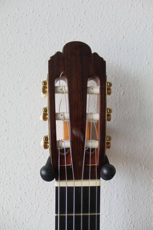 Used 2005 Francisco Navarro Concert Model Cedar Top Classical Guitar - 640 Scale