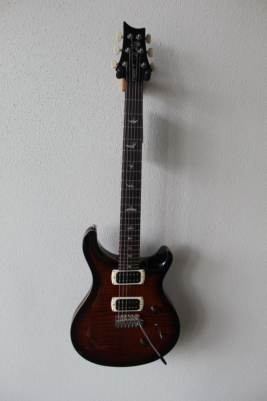 PRS SE Custom 24 Electric Guitar - Black Gold Sunburst