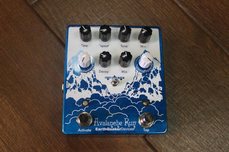 Used EarthQuaker Devices Avalanche Run V2 Delay and Reverb Guitar Pedal