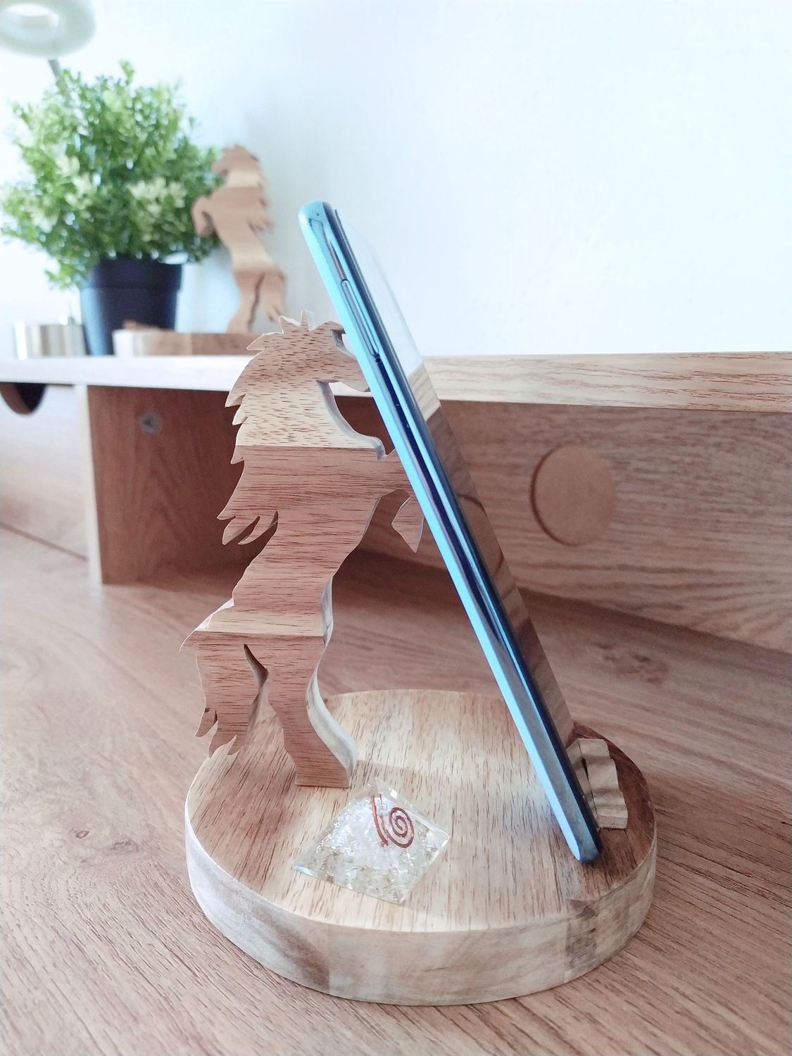 Support téléphonique cheval et Cristal de roche
