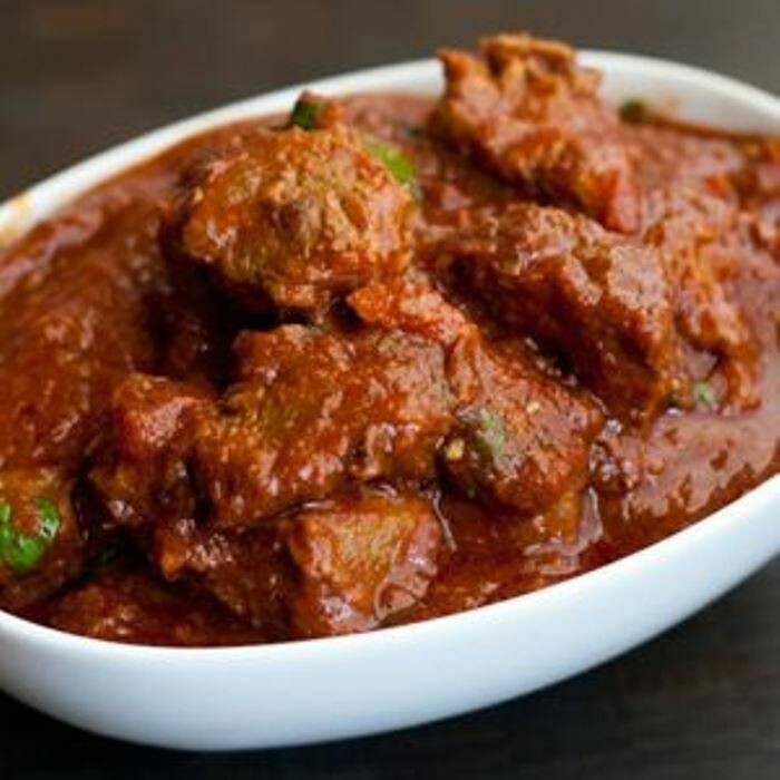 Beef Vindaloo (250g with 250g of premium Basmati Rice)