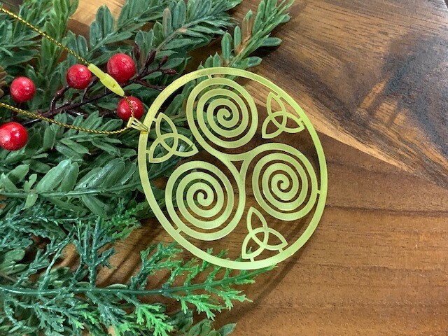 *Holiday Decoration - Triskelion (Celtic Spiral)
