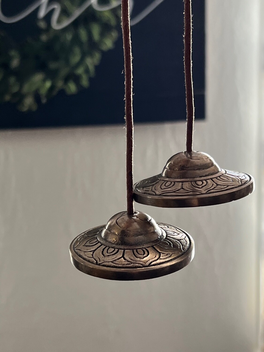 TINGSHA: Simple Lotus Prayer Chime