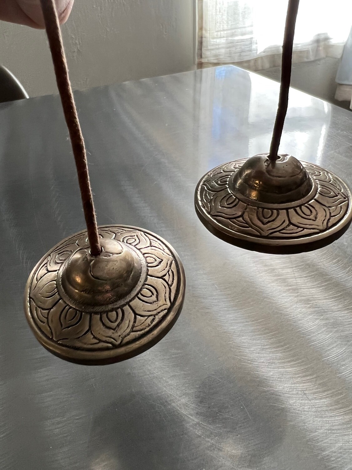 TINGSHA: Simple Lotus Prayer Chime