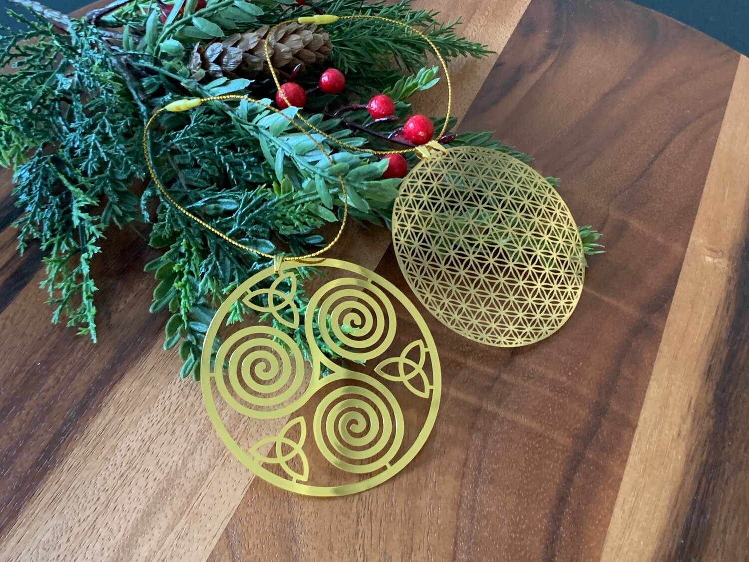 *Holiday Decoration - Triskelion (Celtic Spiral)