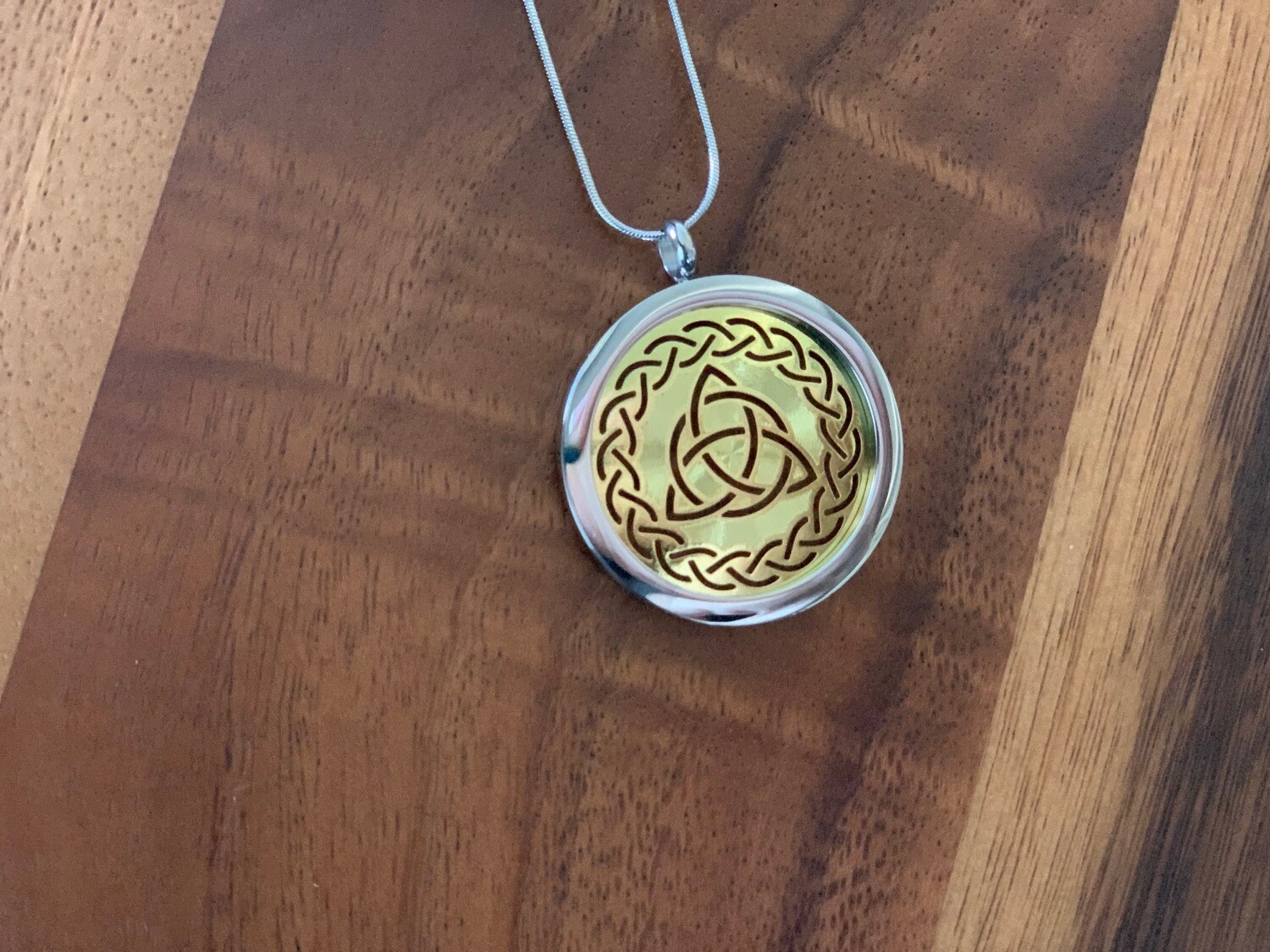 Necklace: Celtic Triquetra Pendant with Chain